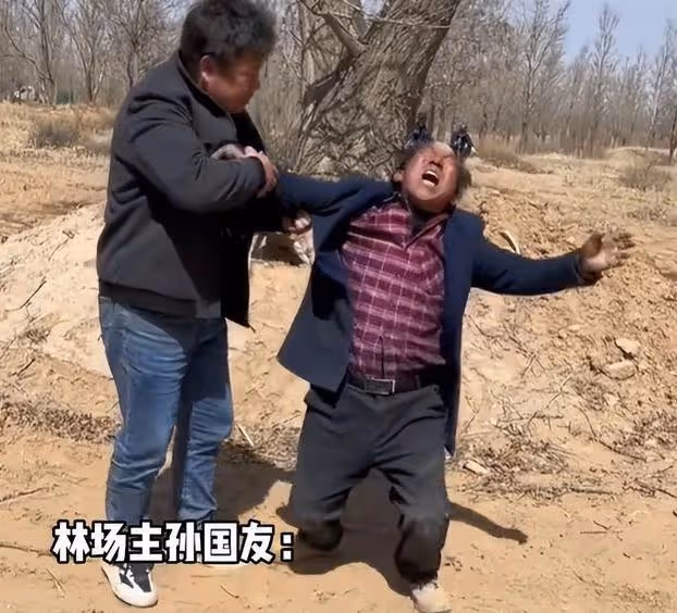 網紅「國岳夫婦」出手了,連夜為孫國友捐物資,挖機澆水車安排上