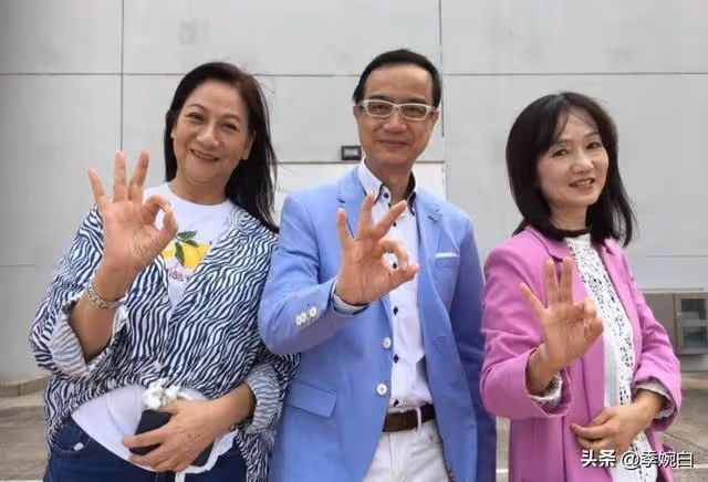 TVB知名老戲骨,穿黑絲化濃妝跳艷舞,神情嫵媚遭指責:口味真重