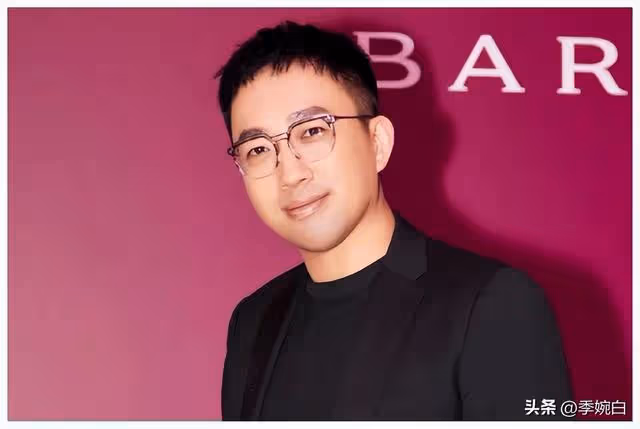 TVB知名老戲骨,穿黑絲化濃妝跳艷舞,神情嫵媚遭指責:口味真重