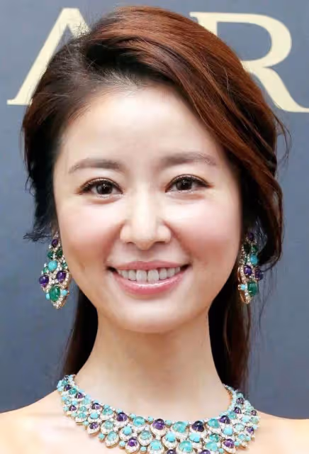 蔣雯麗劉曉慶林心如,3位中年女星和小花搶飯碗,丫頭教永不消失