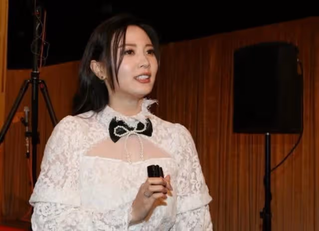 正面反擊!TVB女星再將小生降級「網友」,二人6年緋聞疑正式告終