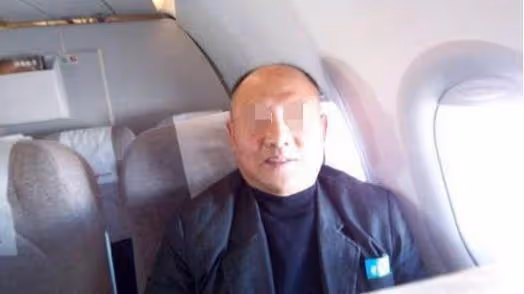 婚禮上岳父陪嫁女婿兩套房,女婿拿到鑰匙後冷笑:「這婚不結了」