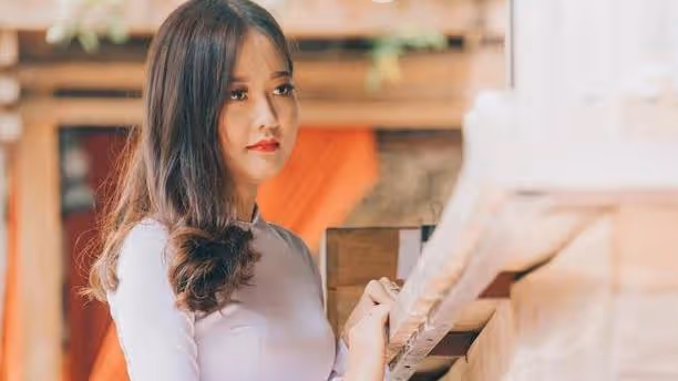 姑子回娘家坐月子,嫂子:「你婆婆在外掙錢,讓娘家人伺候你」