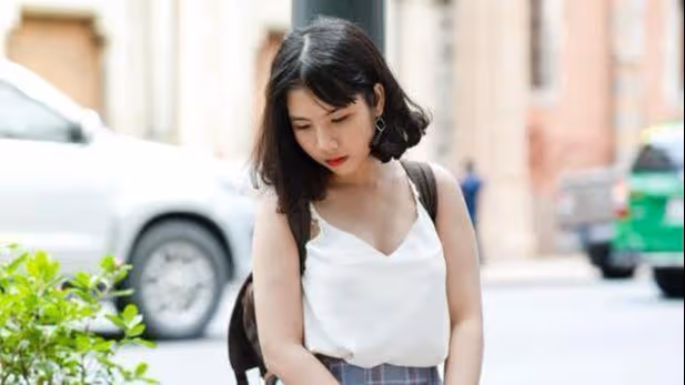 你來養你弟，媽還要去掙錢，出嫁閨女：「他才三歲，讓我怎麼養」