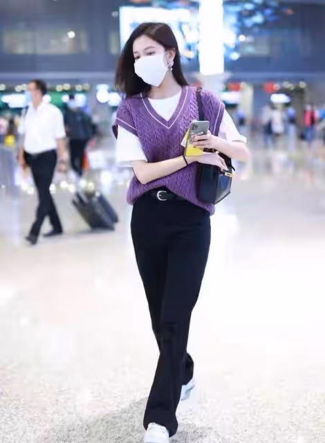 春季3大「藏肉神器」來襲！大肚肥臀通通隱藏，心機顯瘦超優雅