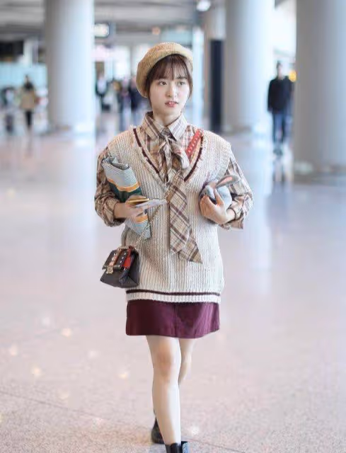 春季3大「藏肉神器」來襲！大肚肥臀通通隱藏，心機顯瘦超優雅