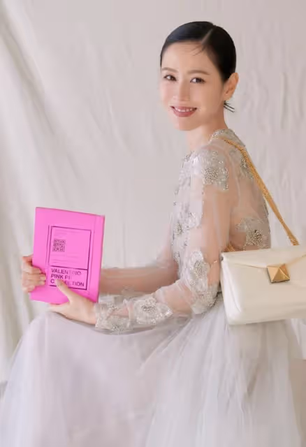 孫藝珍曬照慶祝結婚一周年, 網友:嫁給了幸福的樣子