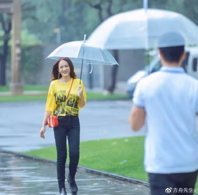43歲陳喬恩慶結婚一周年,曬牽手照秀幸福,曾暗示Alan不是她的理想型