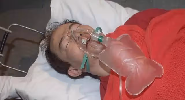 梅艷芳大哥臥病床面容枯黃，71歲做苦力維生，不滿妹妹遺產被侵吞