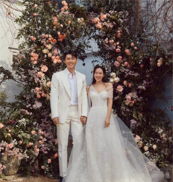 玄彬孫藝珍婚禮迎來一周年紀念日,孫藝珍曬照慶祝,真愛就是好嗑