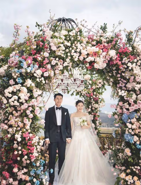 玄彬孫藝珍婚禮迎來一周年紀念日,孫藝珍曬照慶祝,真愛就是好嗑