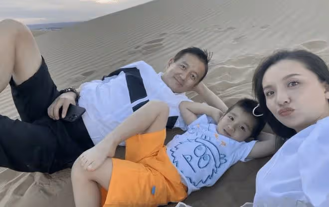 槿汐姑姑孫茜帶娃走秀,6歲兒子氣場全開,繼承副總裁老爸高顏值