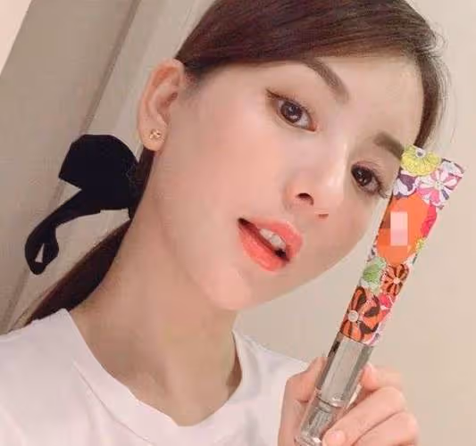 方媛未修圖曝光:蒼老明顯打扮樸素,與精修圖差別太大有點心酸