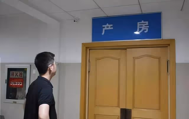 我年薪50萬,婆婆竟然罵我女兒是賠錢貨,我:滾出我的房子