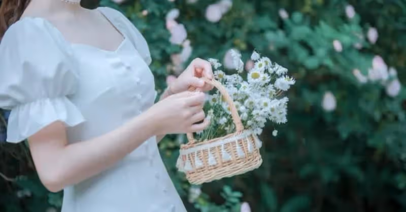 兒子跟兒媳離婚了，婆婆卻賴在兒媳家不走
