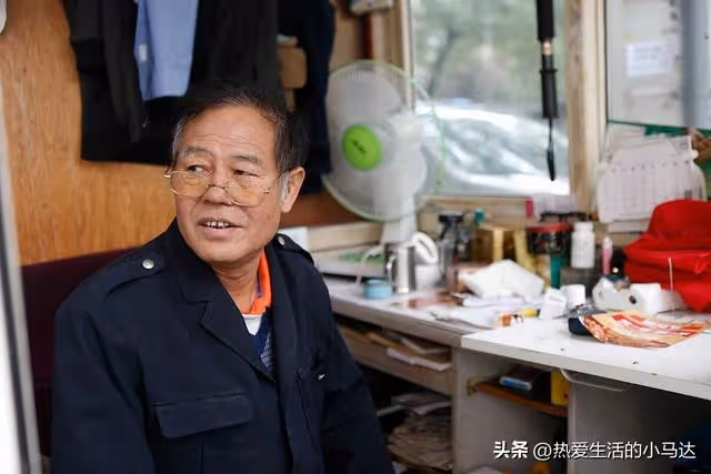 每月貼補兒子5500元,幫兒子收了一件快遞後,我決定對自己好一點