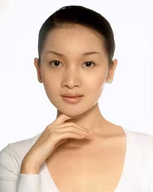 演員王奎榮：68歲娶31歲嬌妻，這場感情的背後沒那麼「簡單」