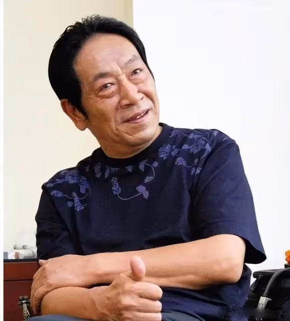 演員王奎榮：68歲娶31歲嬌妻，這場感情的背後沒那麼「簡單」