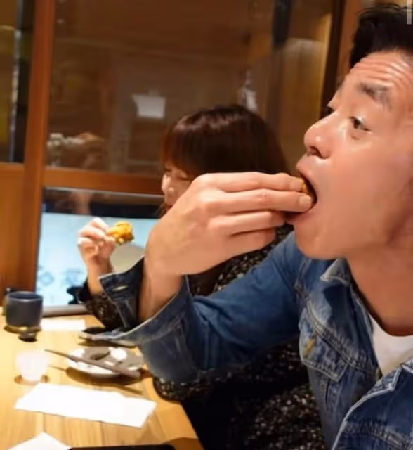 有望回歸劇組?TVB前小花曬與舊搭檔飯聚,曾因醜聞遭公司雪藏
