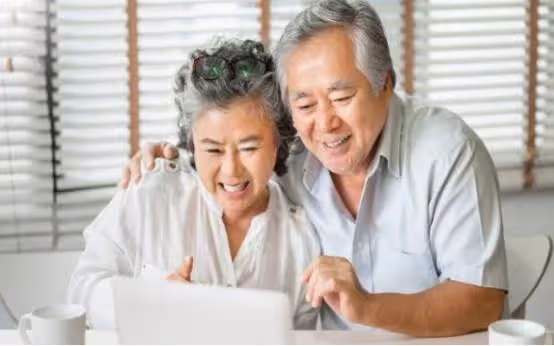 75歲老人坦言：請過保姆去過養老院，才明白晚年最好的歸宿在哪裡！
