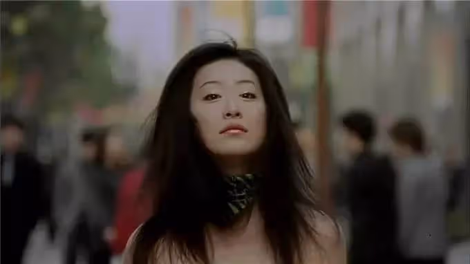 《少林足球》幕後:趙薇被罵,內地禁映,周星馳和投資人打官司!