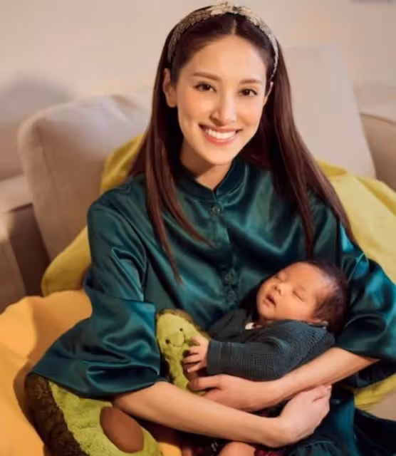 自信!前港姐曝產後無畏被指胸型走樣兼妊娠紋,31歲已成三子之母