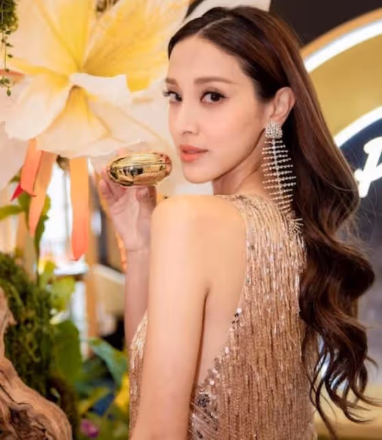 自信!前港姐曝產後無畏被指胸型走樣兼妊娠紋,31歲已成三子之母