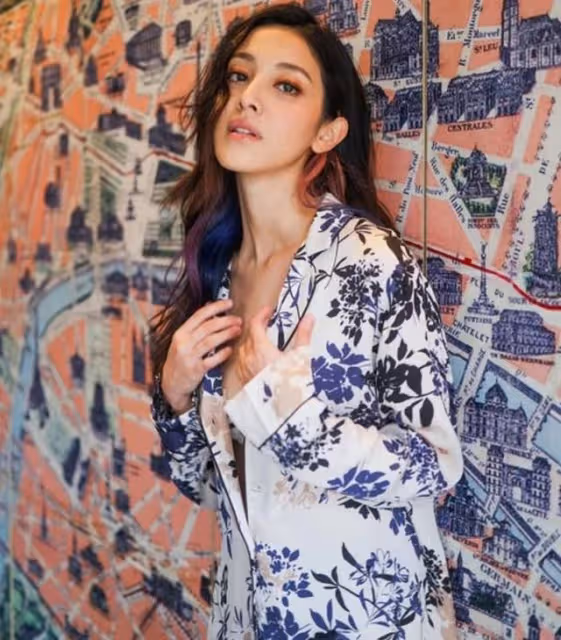 自信!前港姐曝產後無畏被指胸型走樣兼妊娠紋,31歲已成三子之母