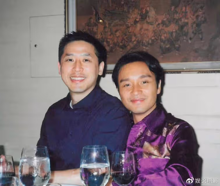 他又發文了,思念永不退場,張國榮唐鶴德世紀牽手的地方被曝光
