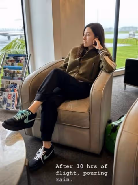 李嘉欣帶名媛姐妹樓頂聚餐，穿衣風格成為眾富豪姐妹的標杆