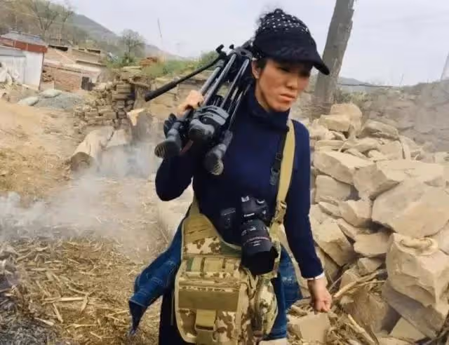 被殺人犯性侵、當老鴇、坐過牢，如今官宣嫁豪門：她才是內娛猛女