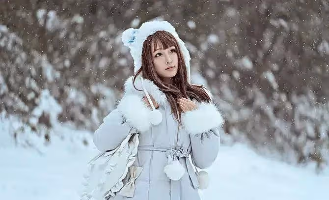 大雪紛飛也能穿出溫暖與時尚