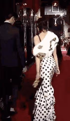 好身材與體重無關，分享胸部+臀部訓練，打造「沙漏」曲線