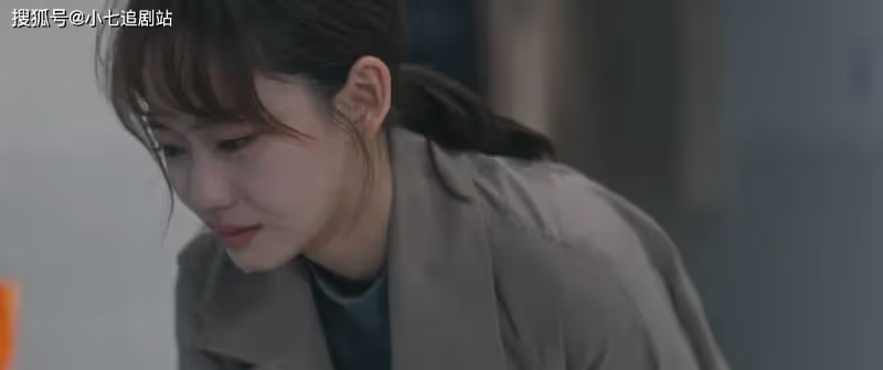 《他是誰》結局,衛國平因公殉職,二哥被撞生死未卜,聶小雨獲救