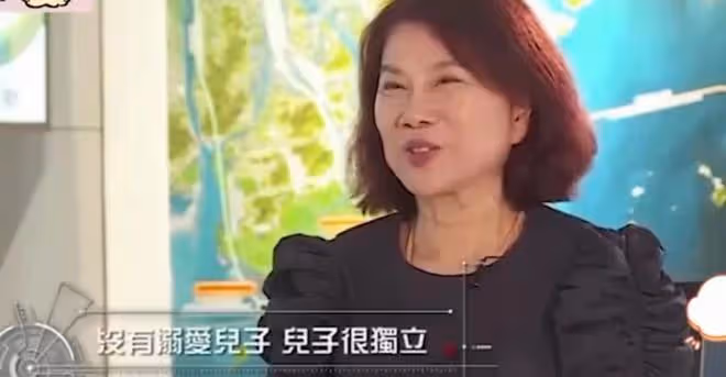 董明珠:深夜直播向兒子道歉,為了格力事業,差點把你前途給毀了