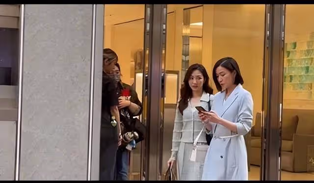 TVB視後回巢拍新劇氣場強大，主動教小花演戲，展現一姐地位