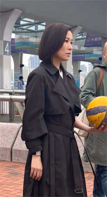 TVB視後回巢拍新劇氣場強大，主動教小花演戲，展現一姐地位