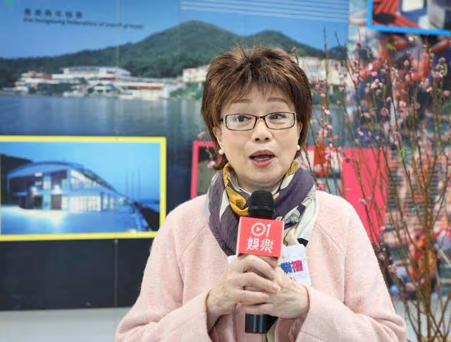 TVB老戲骨身價半億，簽下公司「苛刻續約」條件，理解公司做法