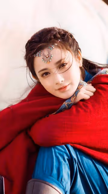 曝90後跨界女星為求資源陪睡高層，整容臉歲數大難紅，彭小苒躺槍