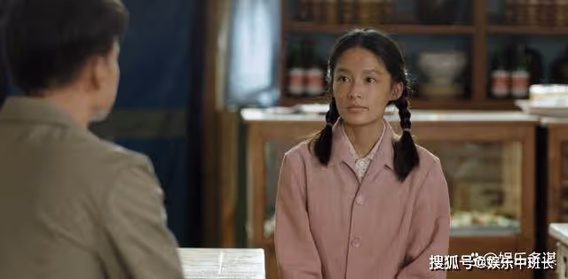 《人生之路》巧珍懷孕被全家寵上天，馬栓吃醋反被趕出房門：老婆，我錯了