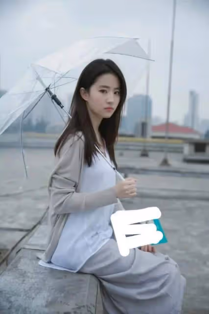 上海這一夜，讓我看清劉亦菲的清冷，這才是她被孤立的「根源」