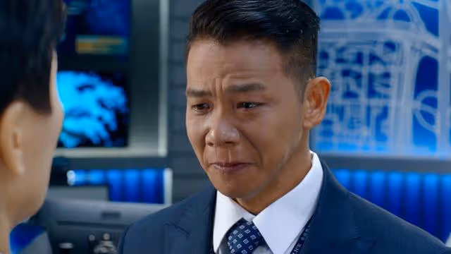 TVB知名男星演技炸裂,徒手搬120斤輪胎超拚命,滿身健碩肌肉搶鏡