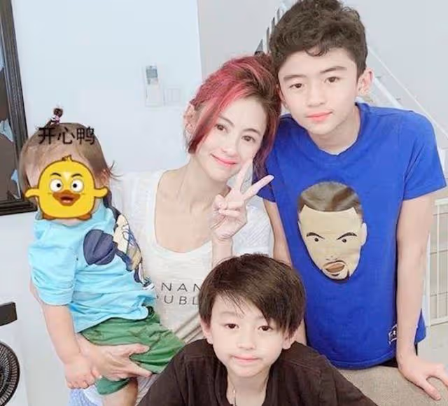 港媒曝張柏芝三胎生父身份！稱其懷四胎再婚住內地，女方早已回應