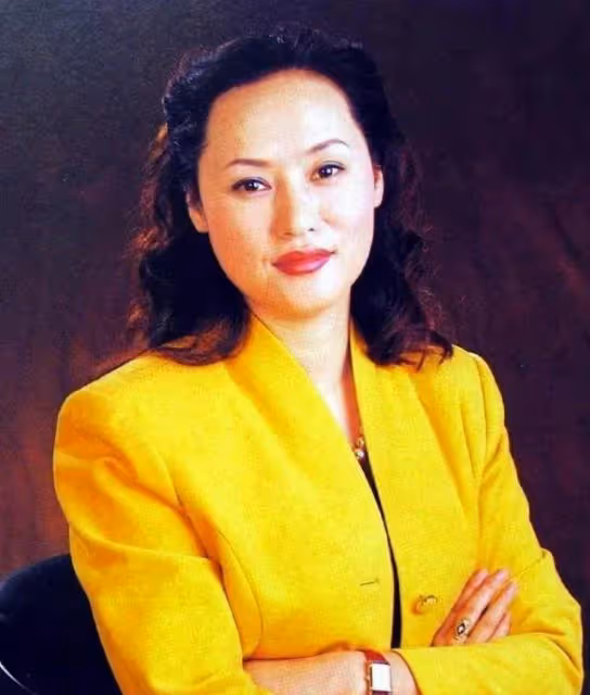 陳麗華:比利時買了12幢別墅,均以高價賣出,賺了錢回到內地投資