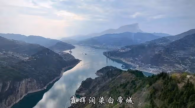 茹萍老公劉之冰60大壽!與演員兒子同框慶祝太開心,繼女發文表白