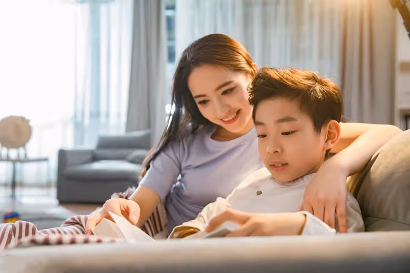 母子間過分親密對孩子影響大,這種「荒唐」的母愛會毀掉你的孩子