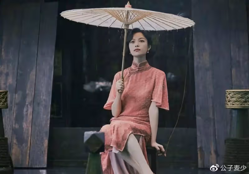 陳數的臀、宋軼的腰、倪妮的眼,穿上旗袍後的她們何止風情萬種?