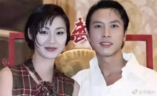 葉子楣的胸、舒淇的嘴、萬綺雯的腿,這3位香港女神組合誰著得住?