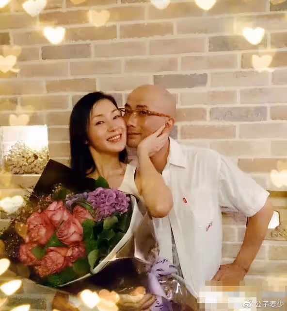 葉子楣的胸、舒淇的嘴、萬綺雯的腿,這3位香港女神組合誰著得住?