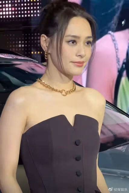42歲阿嬌活動生圖,膚白貌美360度無死角,網友盛讚「女媧畢設」